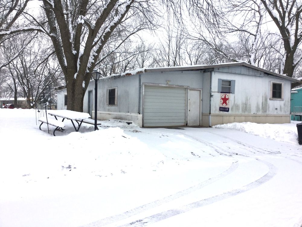 Villa Village: 2404 N 8th St, Red Oak, IA 51566